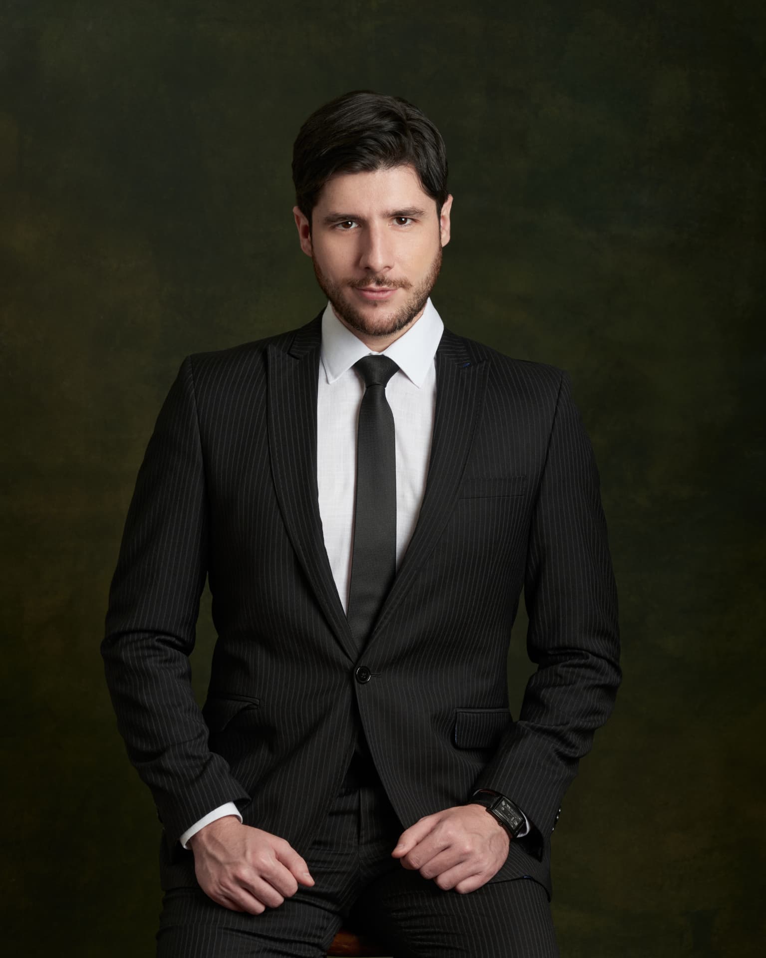 Dr. Diego Leonel, médico, em retrato profissional